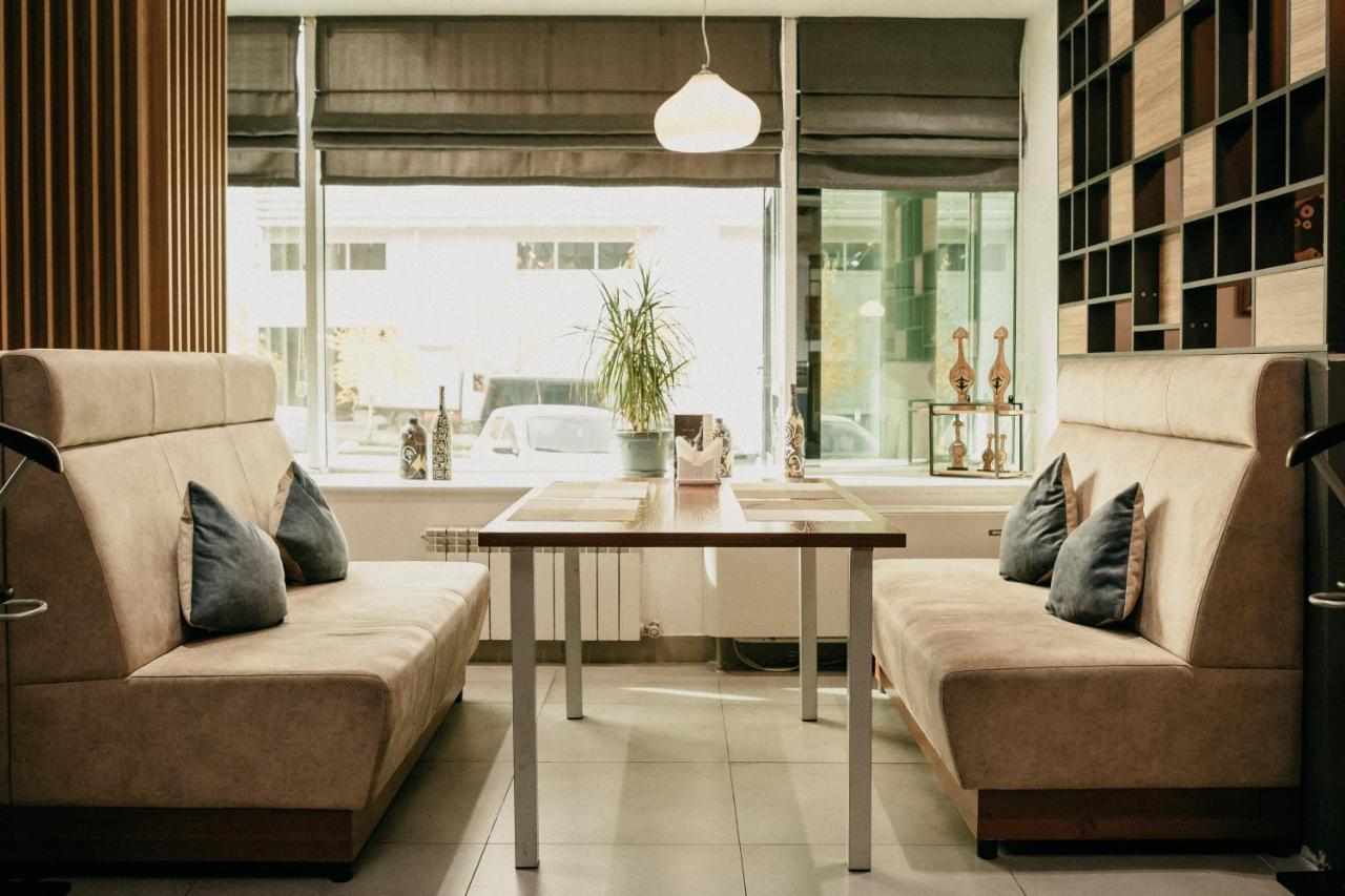 Astra Hotel Ałma Ata Zewnętrze zdjęcie